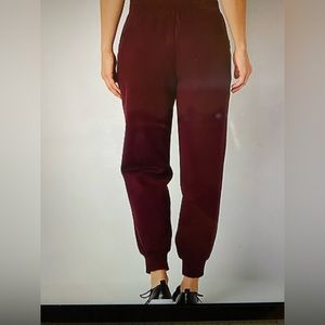 XL XERSION women’s fleece mid rise jogger pant burgandy